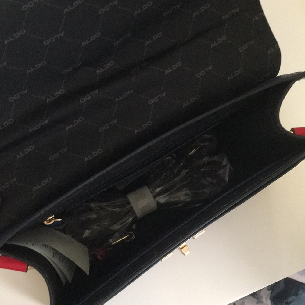 Aldo top handle/cross body bag - Picture 3 of 3